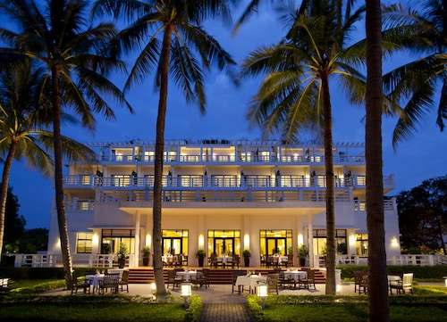 Azerai La Residence Hue