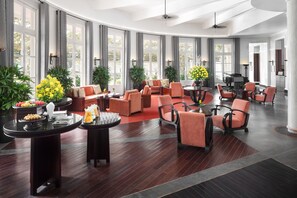 Lobby lounge - Azerai La Residence Hue (Hue)