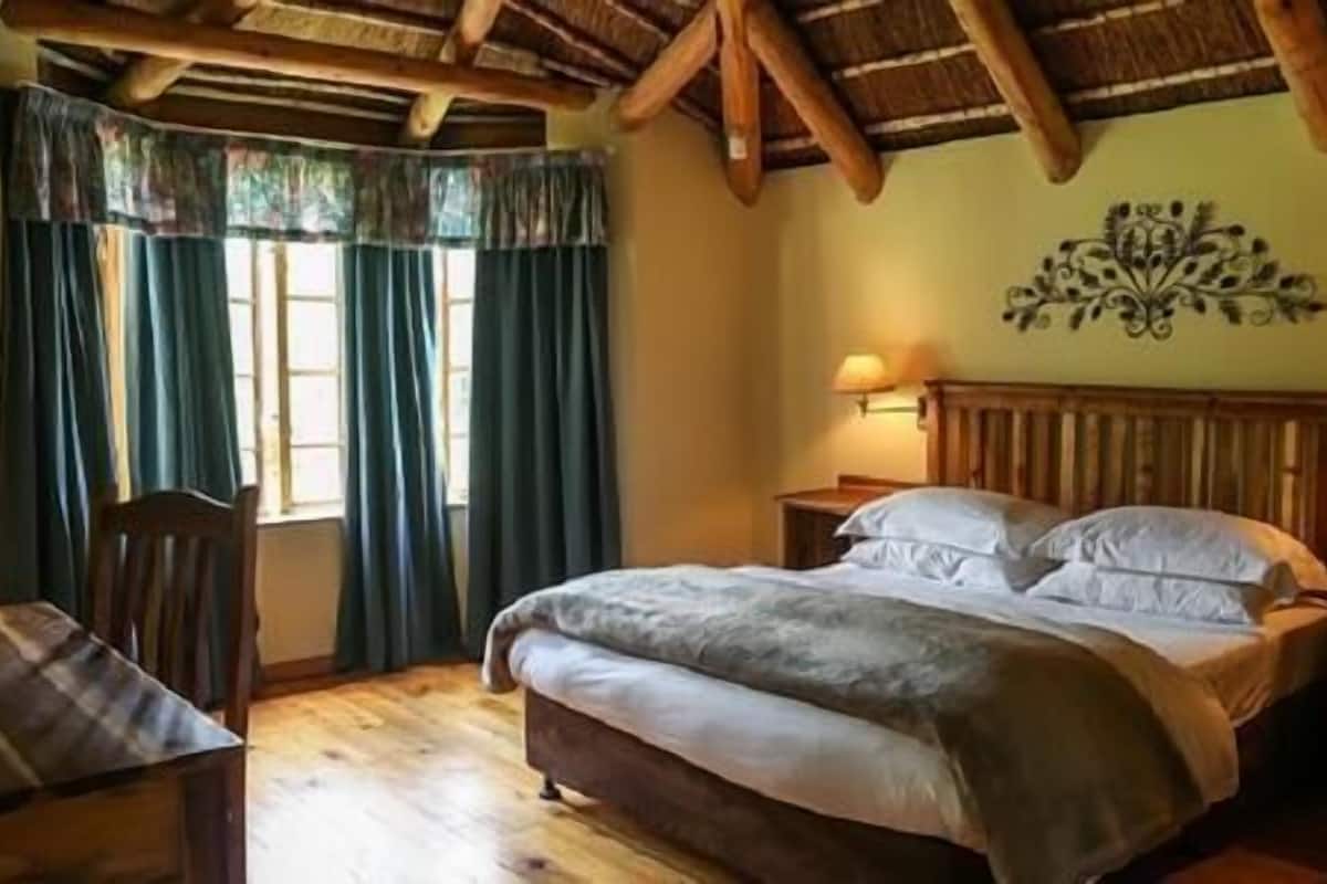 6 bedrooms, in-room safe, desk, iron/ironing board