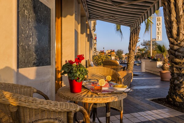 Porch - Astura Palace Hotel (Nettuno)