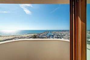 City view from property - Astura Palace Hotel (Nettuno)