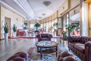 Bar (on property) - Astura Palace Hotel (Nettuno)