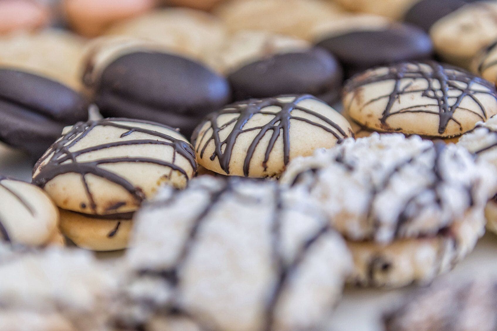 Eine Auswahl an Schokoladenbonbons.