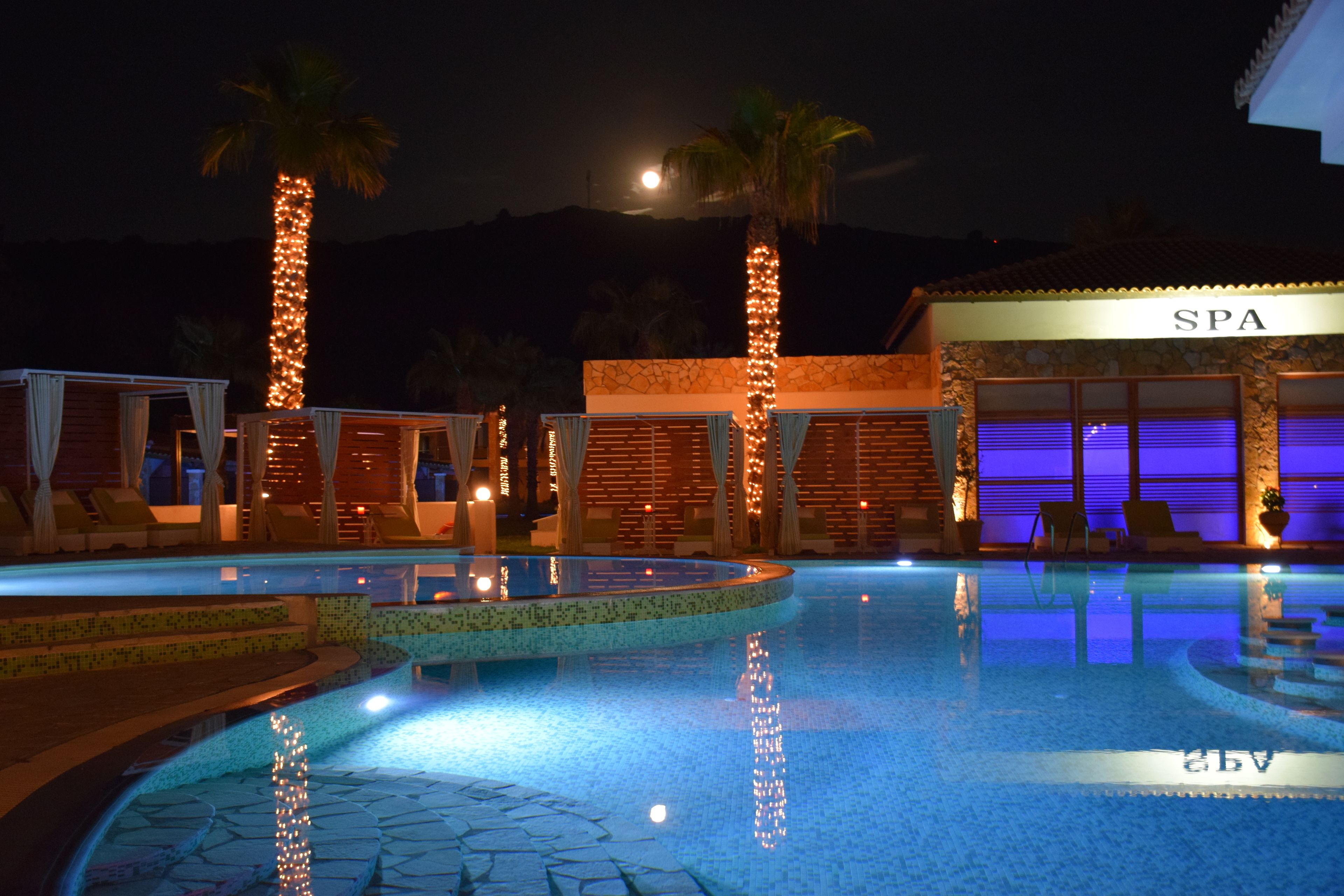 Indoor pool, outdoor pool, pool umbrellas, sun loungers