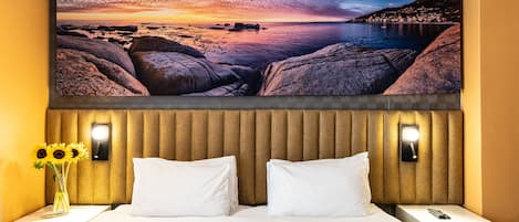 Deluxe Double Room | 1 bedroom, premium bedding, minibar, in-room safe