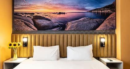 Cape Diamond Boutique Hotel