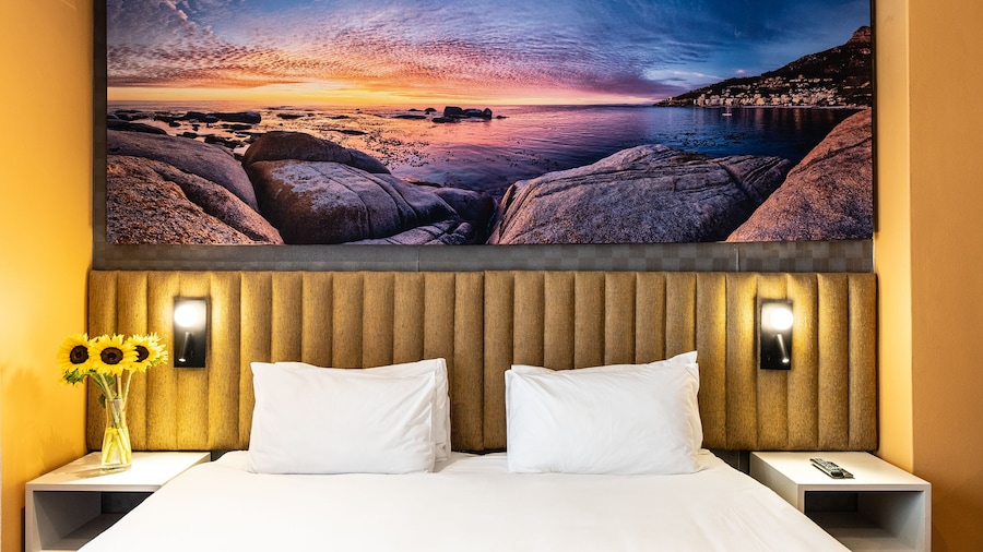 Cape Diamond Boutique Hotel