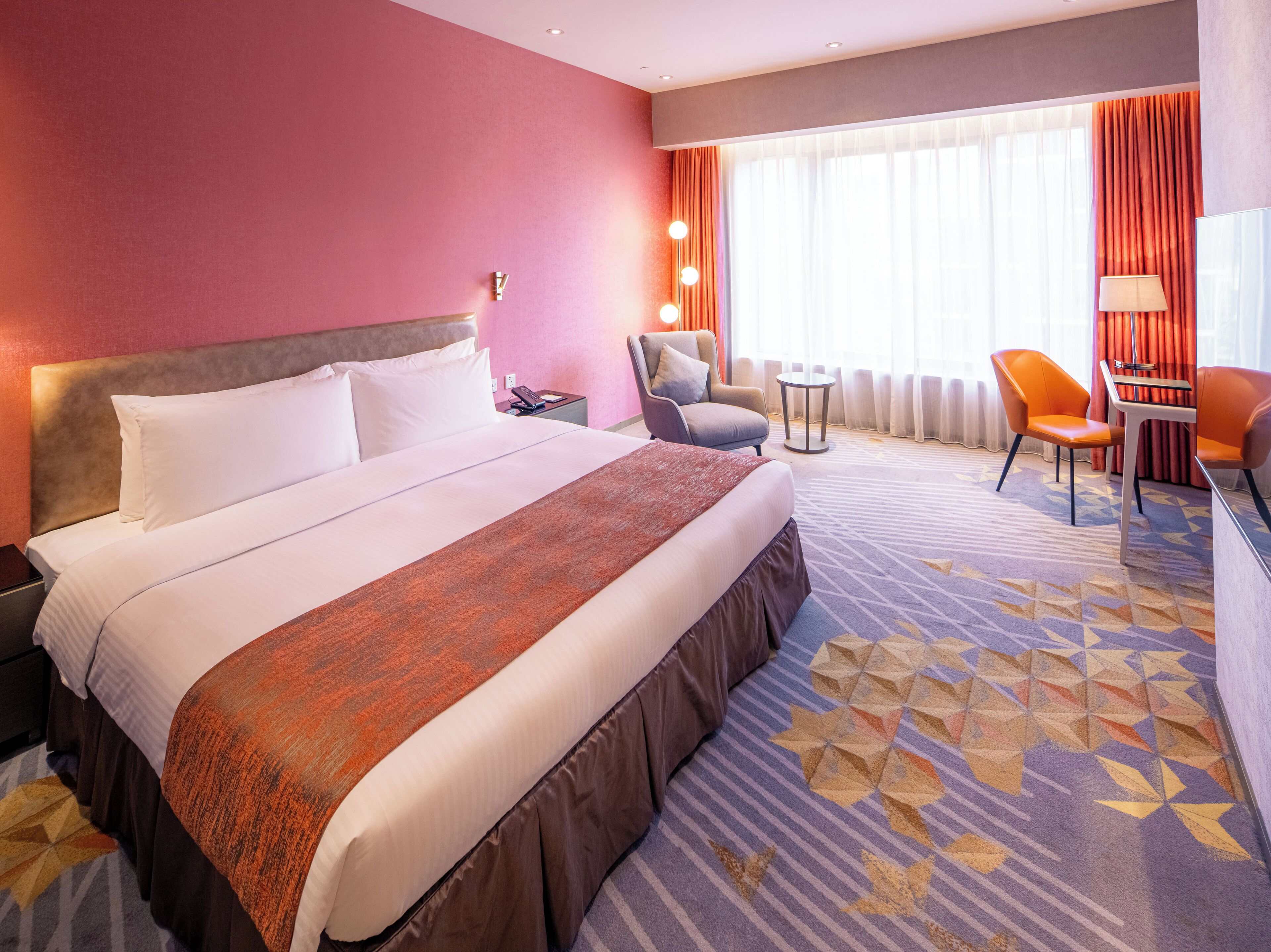 Superior Double Room | Minibar, in-room safe, individually furnished, desk