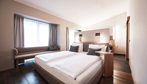 Superior tweepersoonskamer (Spa) | Hypoallergeen beddengoed, pillowtop-bedden, een kluis op de kamer