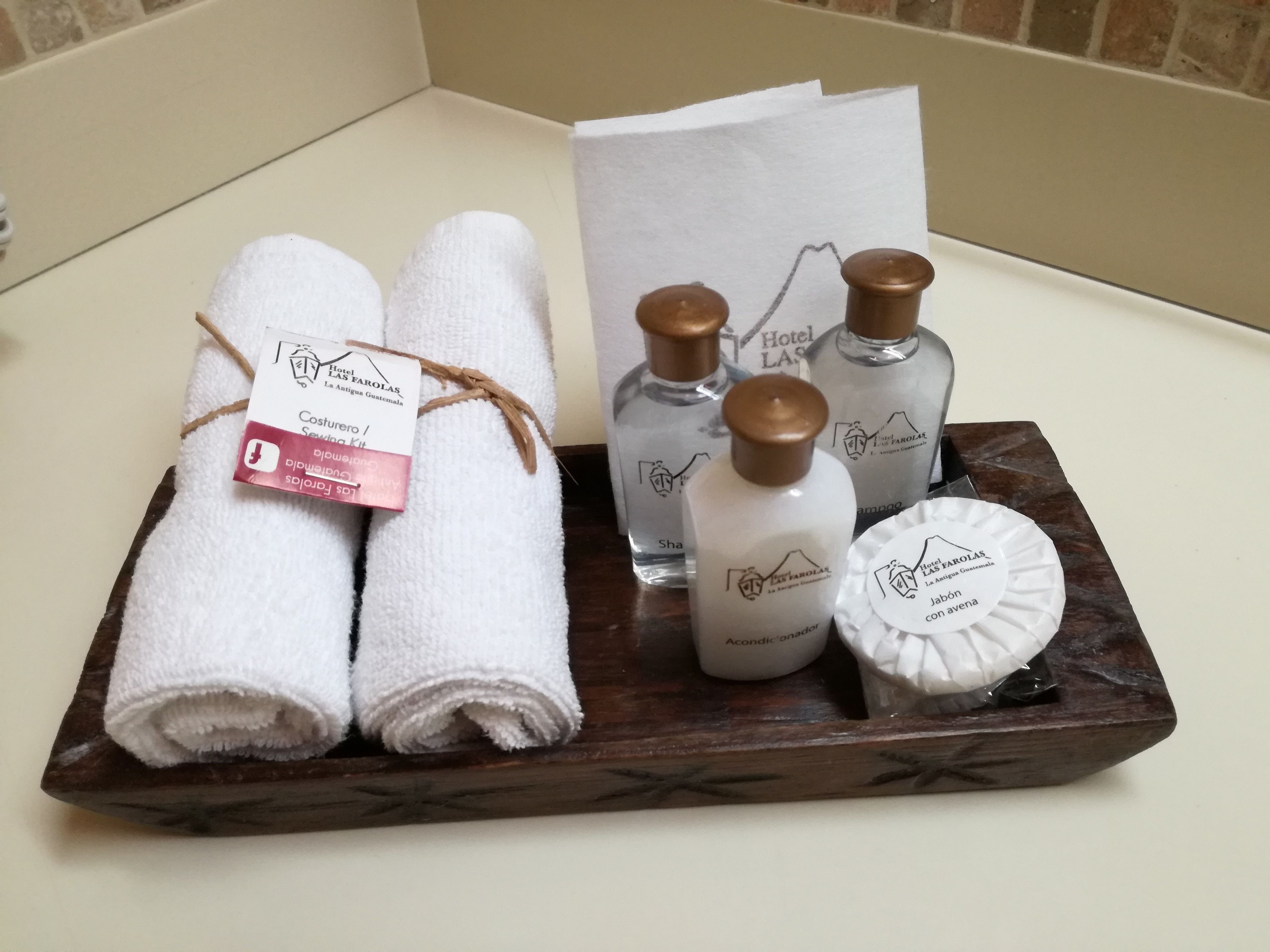 standard room, garden view | bathroom amenities | shower, free toiletries, hair dryer, towels