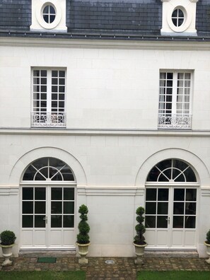 Family Room (5 personnes) | Terrace/patio - Hotel Kyriad Saumur (Saumur)
