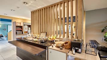 Daily buffet breakfast (EUR 11.90 per person)