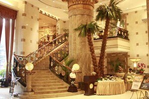 4 restaurants, breakfast, lunch, dinner served; Chinese cuisine  - Royal Mediterranean Hotel (Guangzhou)