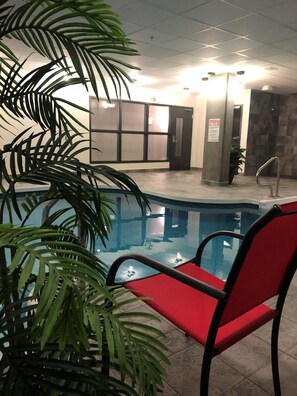 Indoor pool, pool loungers