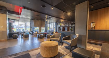 Grand Times Hotel Quebec City Airport