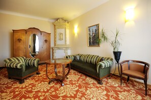 Hypo-allergenic bedding, minibar, in-room safe, desk - City Hotel Teater (Riga)