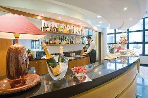 Bar (in der Unterkunft)