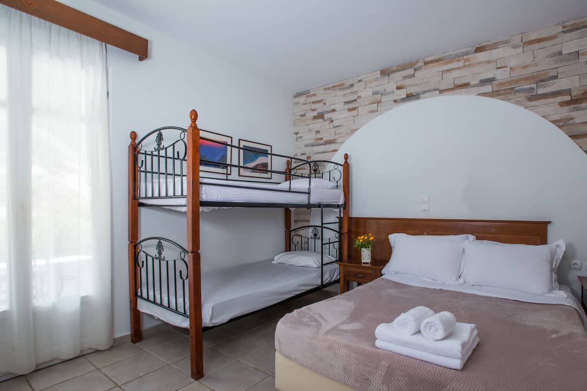 Familien-Vierbettzimmer