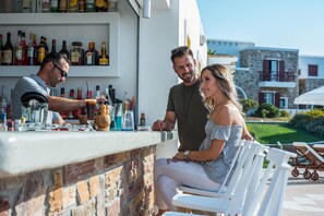 Bar junto a la alberca