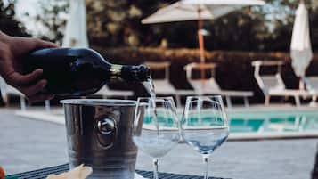 Poolside bar