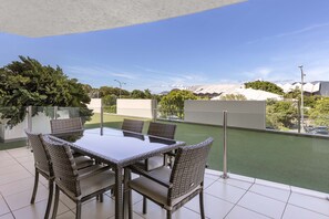 Three Bedroom Apartment with Pool View | Balcony