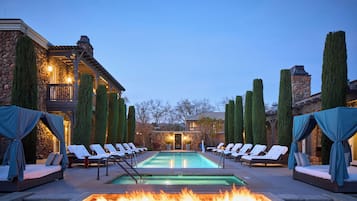 Outdoor pool, pool umbrellas, sun loungers