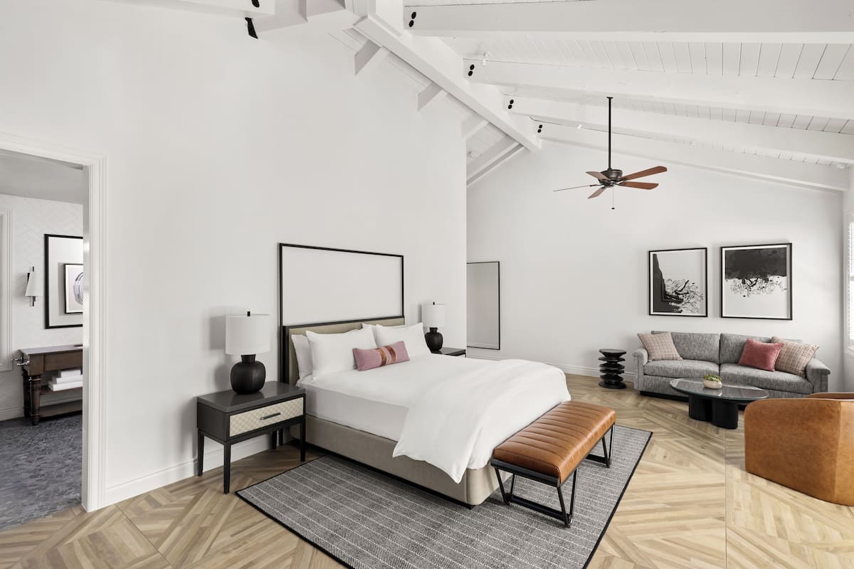 Premium Suite | Frette Italian sheets, hypo-allergenic bedding, down duvets