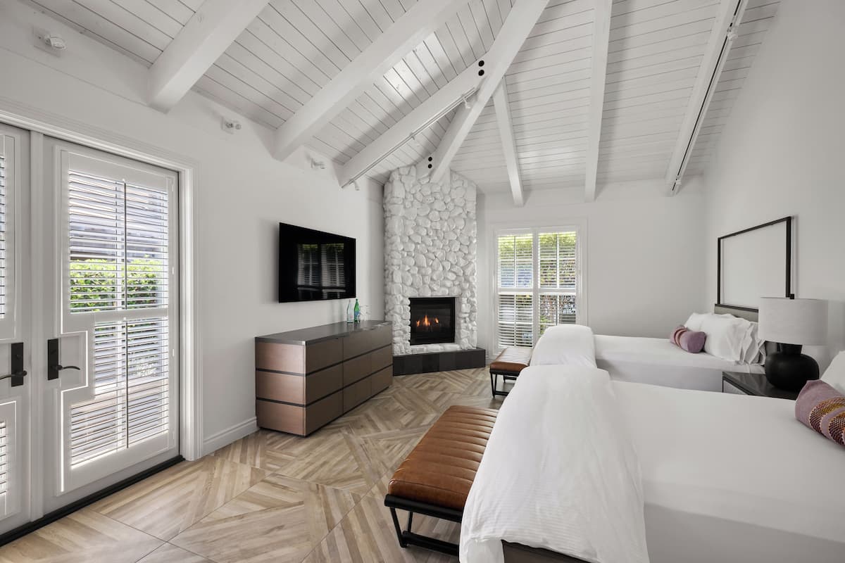 Deluxe Room, 2 Queen Beds