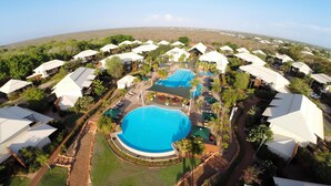Unclassified image, 3 of 41, button - Oaks Cable Beach Resort (Cable Beach)