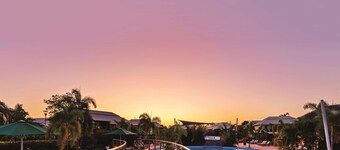 Oaks Cable Beach Resort