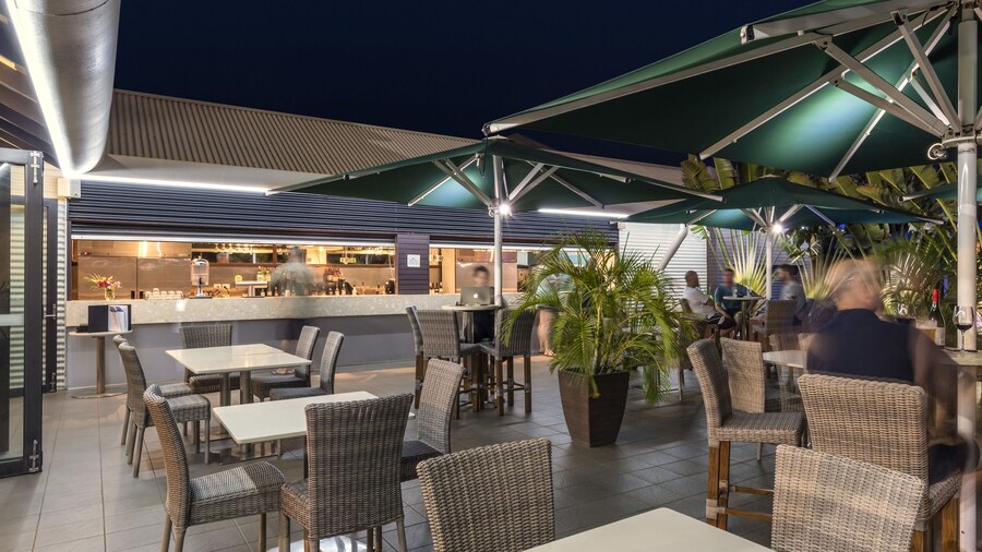 Oaks Cable Beach Resort