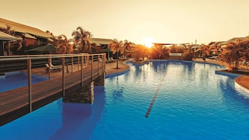 4 outdoor pools, open 6:00 AM to 6:00 PM, sun loungers