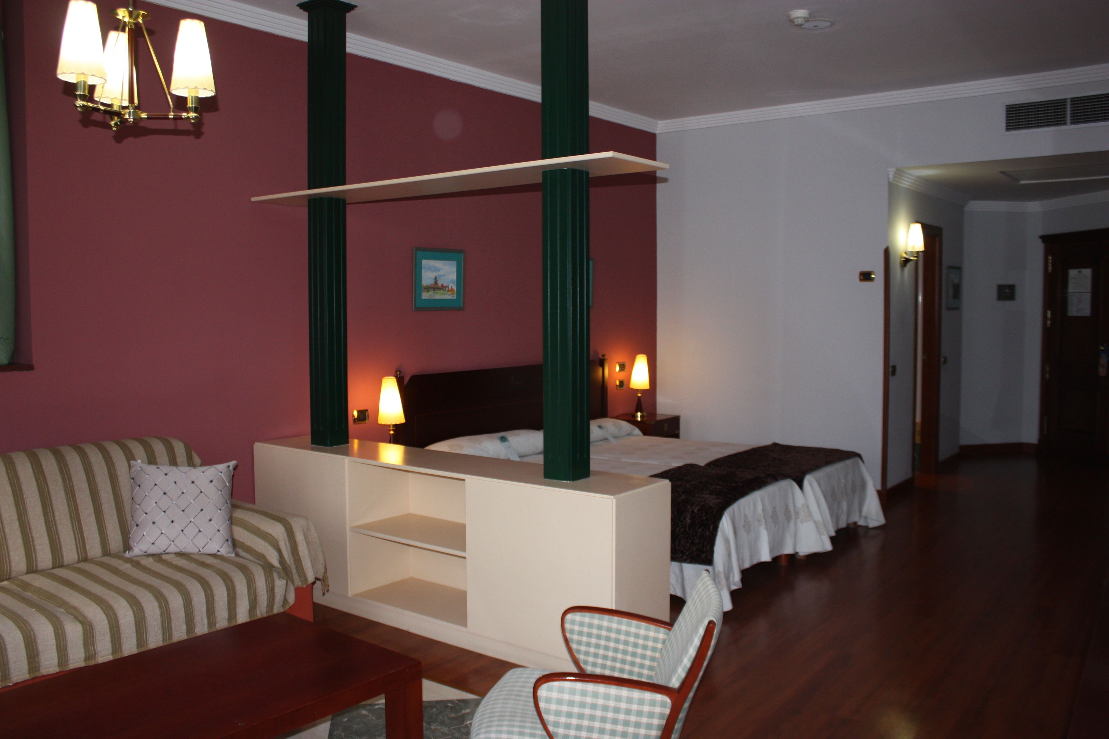 double with extra bed | 1 bedroom, minibar, in-room safe, desk