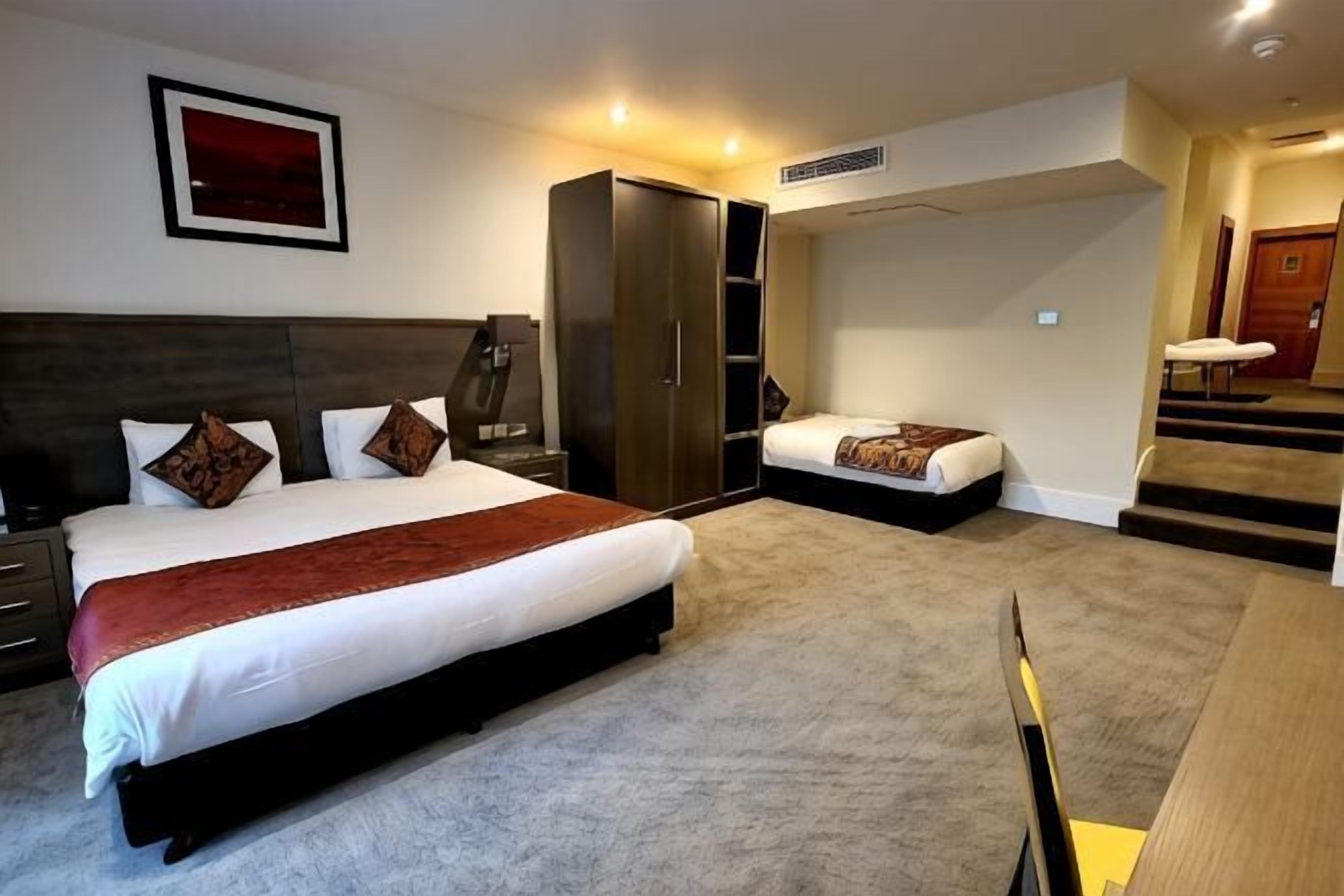 Minibar, in-room safe, desk, blackout curtains