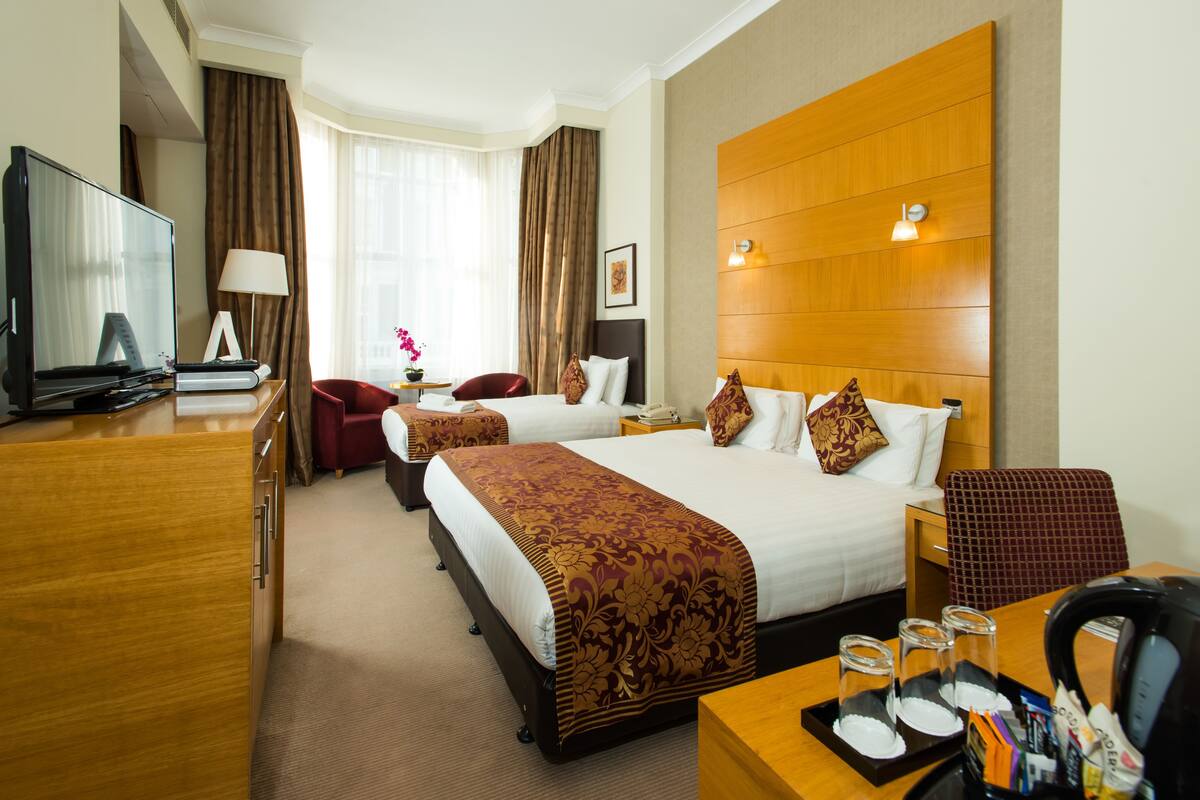 Minibar, in-room safe, desk, blackout curtains