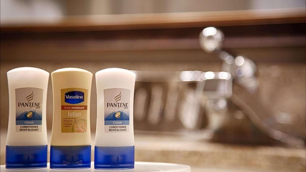Bathroom amenities