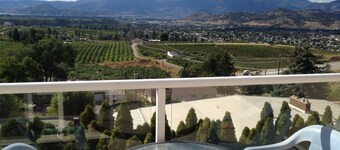 Acker Vacation Homes & Suites