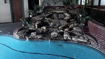 Una piscina techada