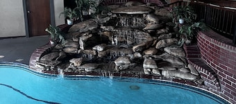 Apple Tree Inn and Suites
