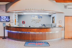 Standard Suite, 1 King Bed | Living area | LCD TV - Apple Tree Inn and Suites (Independence)