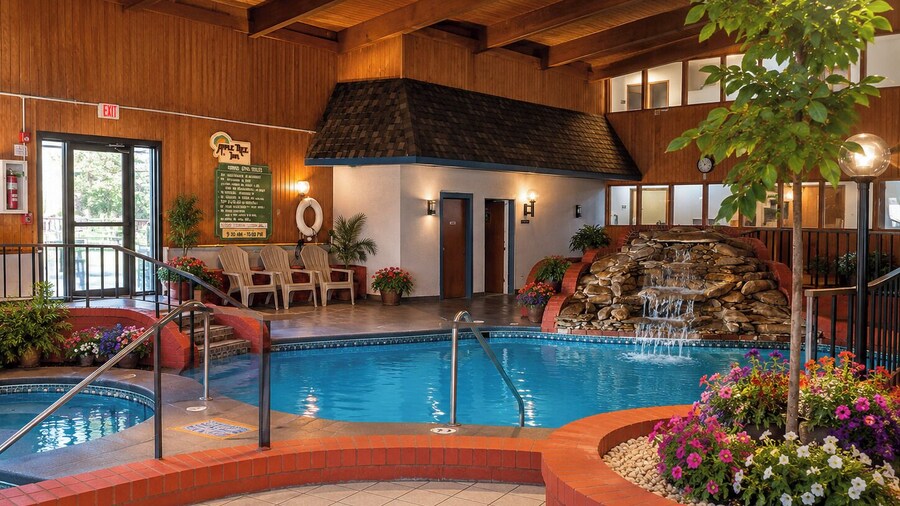 Apple Tree Inn and Suites