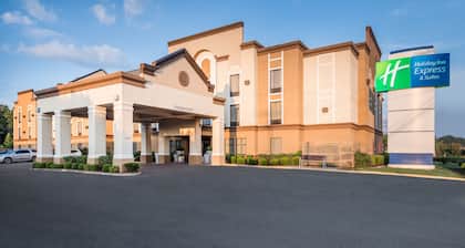 Holiday Inn Express & Suites Grenada by IHG
