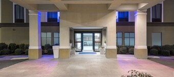 Holiday Inn Express & Suites Grenada by IHG