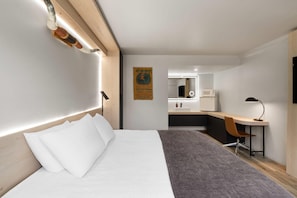 Room, 1 King Bed, Non Smoking | Individually decorated, individually furnished, desk, laptop workspace