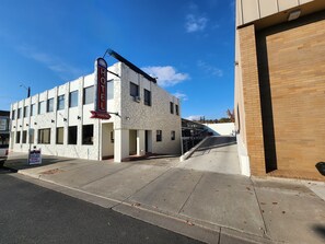 Exterior - The Hotel Pendleton, Trademark Collection by Wyndham (Pendleton)