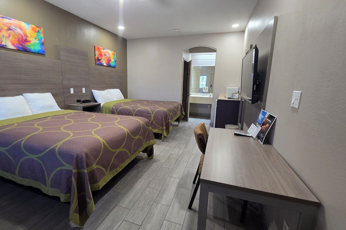Standard Room, 2 Queen Beds, Non Smoking