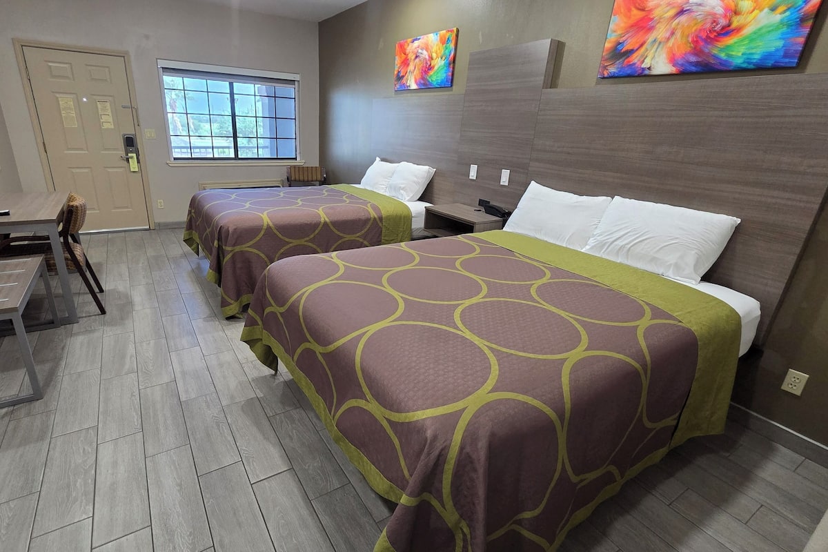 Standard Room, 2 Queen Beds, Smoking
