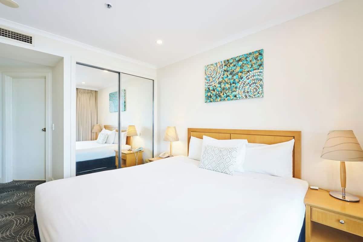 Apartment, 1 Bedroom (Semi Accessible) | 1 bedroom, in-room safe, desk, laptop workspace