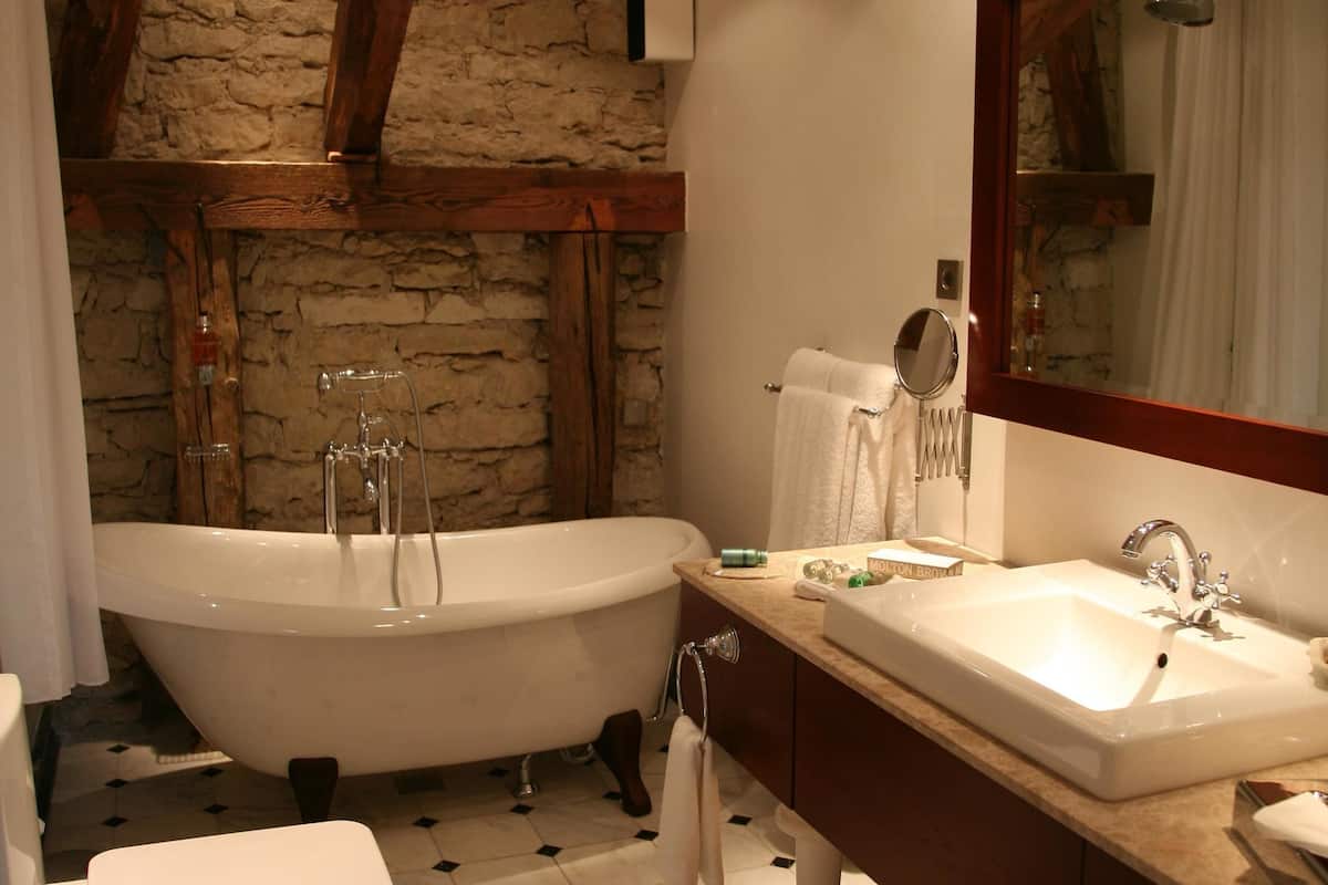 deluxe double room (manor house) | egyptian cotton sheets, premium bedding, minibar, in-room safe