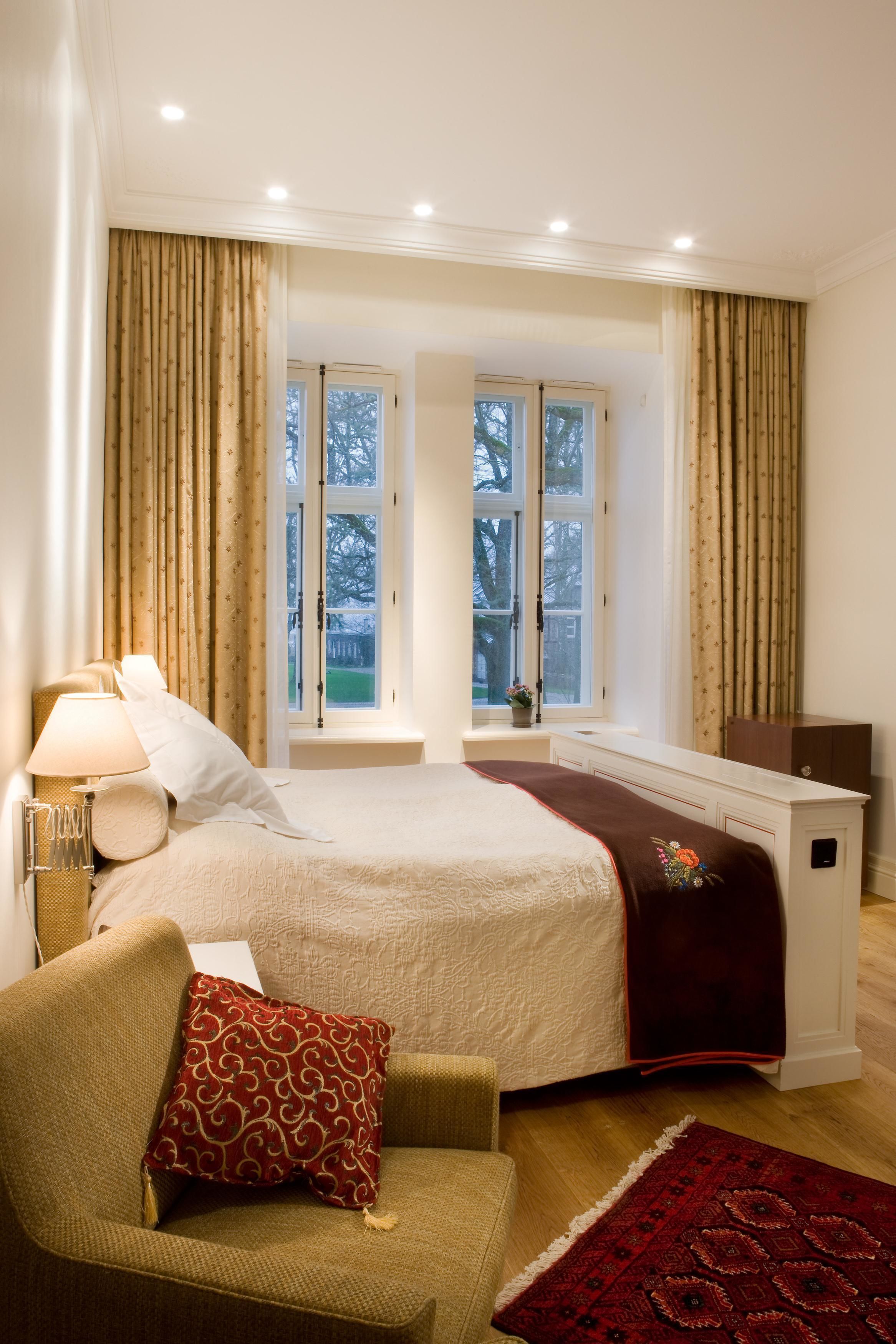 egyptian cotton sheets, premium bedding, minibar, in-room safe